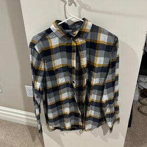 Express Flannel Size Medium